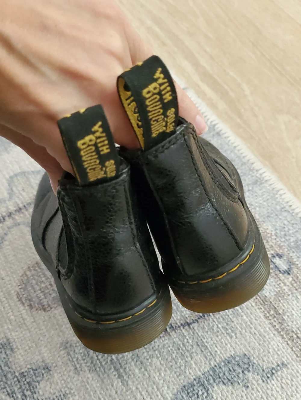 Dr. Martens Toddler Black Chelsea Boots Elastic Zip Sz9